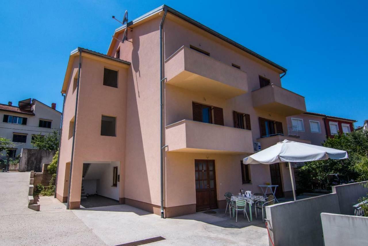 מאלי לוסיניי Apartments Villa Forida מראה חיצוני תמונה